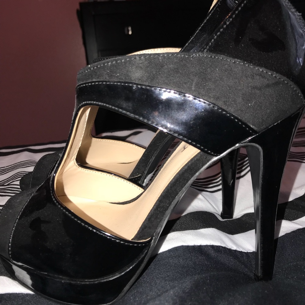 Heels 👠 - Picture 3 of 3